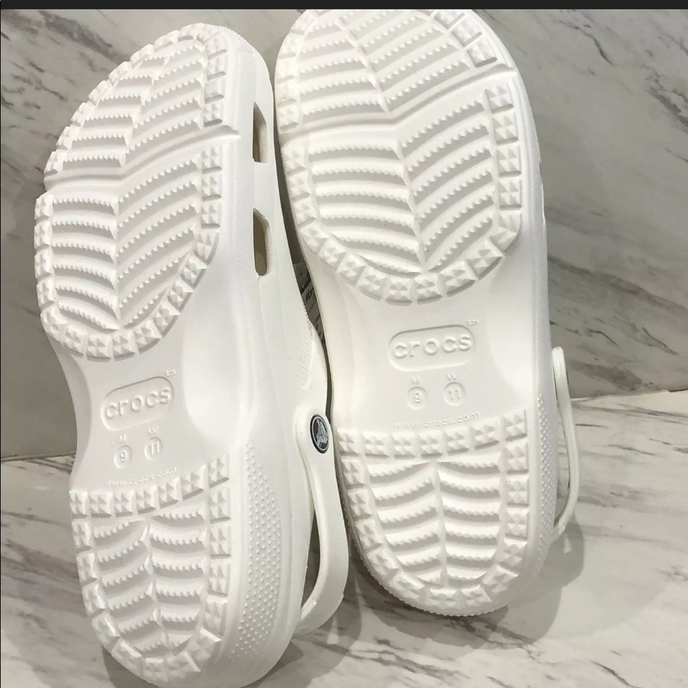 Crocs Coast Clogs, Men's Size 9 Women's Size 11 - Picture 4 of 6